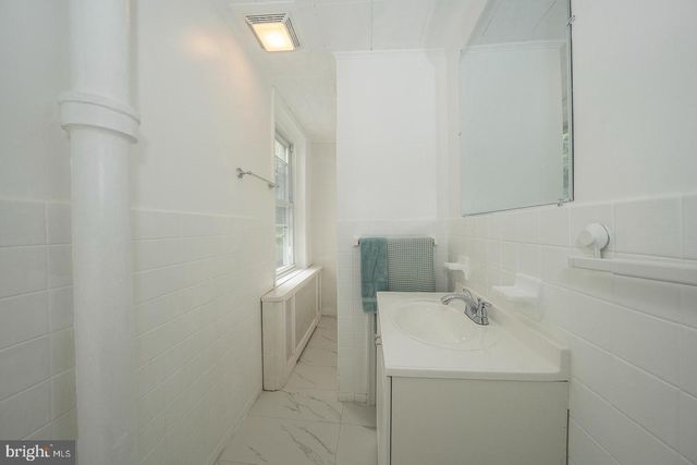 201 DUPONT ST, Philadelphia, PA 19127