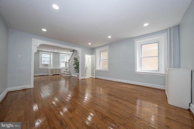 201 DUPONT ST, Philadelphia, PA 19127