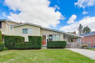 417 S Dryden Place, Arlington Heights, IL 60005