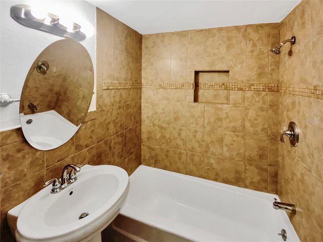 705 S VILLAGE DRIVE N 205, St Petersburg, FL 33716