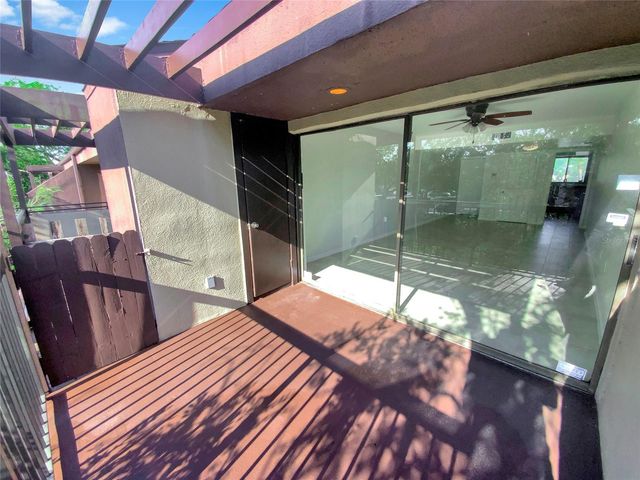 705 S VILLAGE DRIVE N 205, St Petersburg, FL 33716