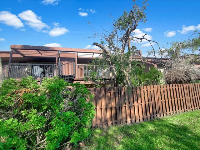 705 S VILLAGE DRIVE N 205, St Petersburg, FL 33716