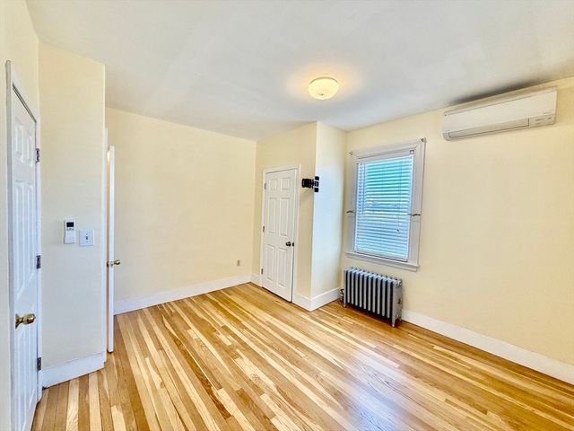 12 Hall Pl 1, Quincy, MA 02169