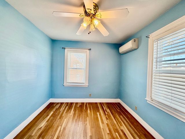 12 Hall Pl 1, Quincy, MA 02169