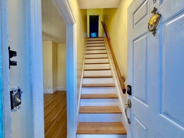 12 Hall Pl 1, Quincy, MA 02169