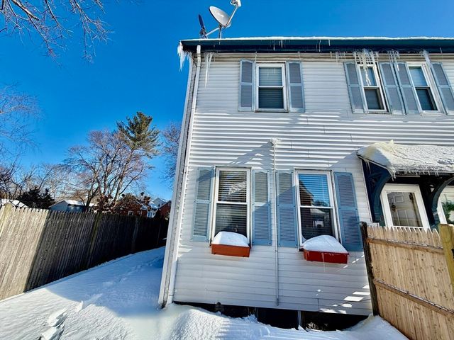 12 Hall Pl 1, Quincy, MA 02169