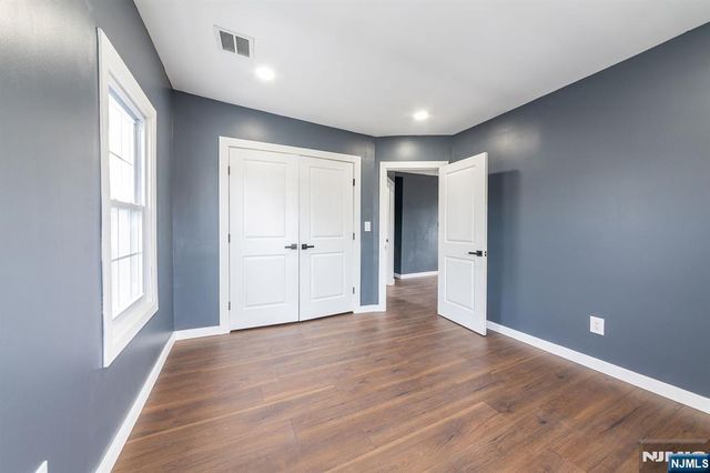 34 Kearney, Lyndhurst, NJ 07071