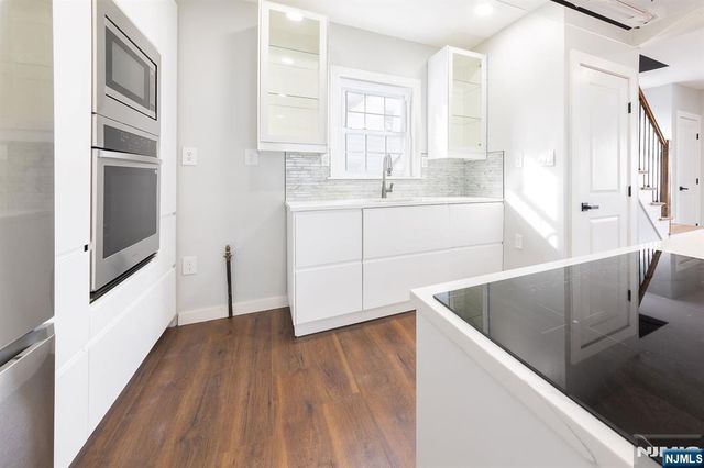 34 Kearney, Lyndhurst, NJ 07071