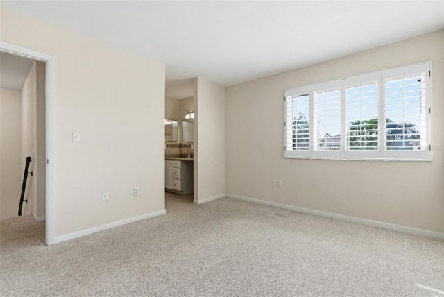 6397 CAPE HATTERAS WAY NE 3, St Petersburg, FL 33702