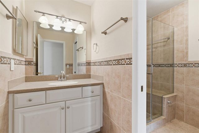 6397 CAPE HATTERAS WAY NE 3, St Petersburg, FL 33702