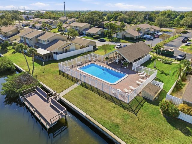 6397 CAPE HATTERAS WAY NE 3, St Petersburg, FL 33702