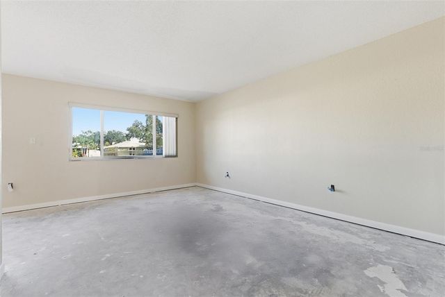 6397 CAPE HATTERAS WAY NE 3, St Petersburg, FL 33702