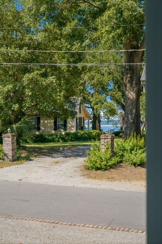 328 Bennett Street, Mount Pleasant, SC 29464