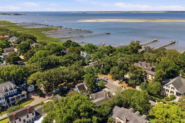 328 Bennett Street, Mount Pleasant, SC 29464