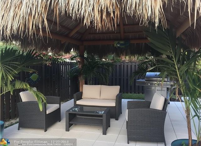 301 SE 8th Court, Pompano Beach, FL 33060