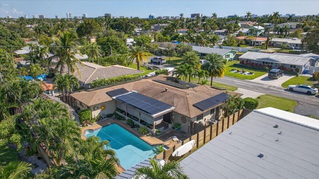 301 SE 8th Court, Pompano Beach, FL 33060