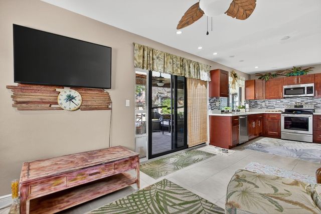 301 SE 8th Court, Pompano Beach, FL 33060