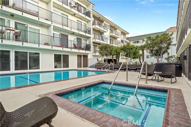 1720 Ardmore 221, Hermosa Beach, CA 90254