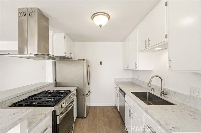 1720 Ardmore 221, Hermosa Beach, CA 90254