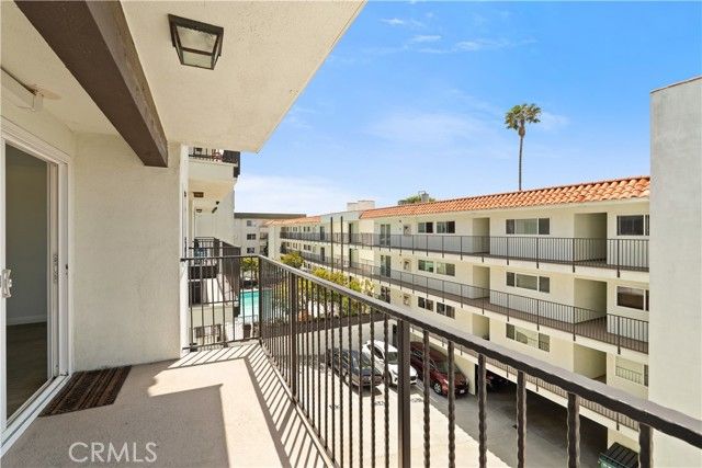 1720 Ardmore 221, Hermosa Beach, CA 90254