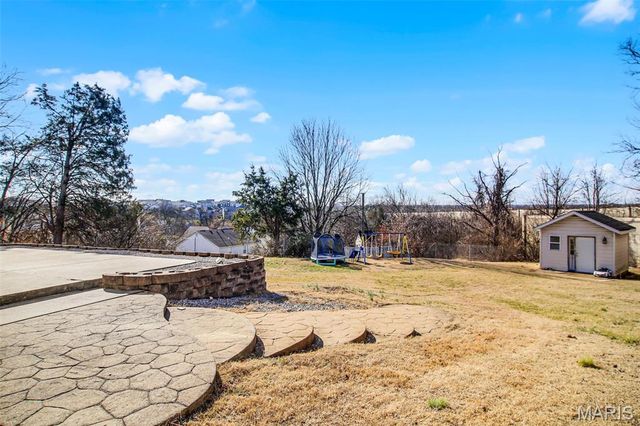 4378 Southview Way Drive, St Louis, MO 63129