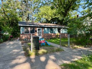 1975 Clinton Street, Muskegon, MI 49442
