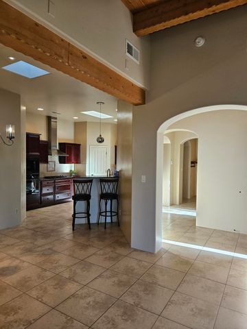 8815 Desert Finch Lane NE, Albuquerque, NM 87122