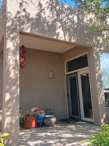 8815 Desert Finch Lane NE, Albuquerque, NM 87122
