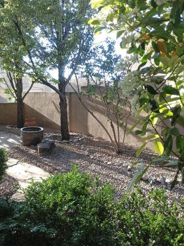 8815 Desert Finch Lane NE, Albuquerque, NM 87122