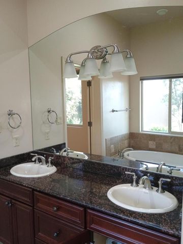 8815 Desert Finch Lane NE, Albuquerque, NM 87122