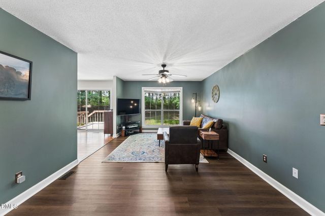315 Acorn Drive, Sanford, NC 27330