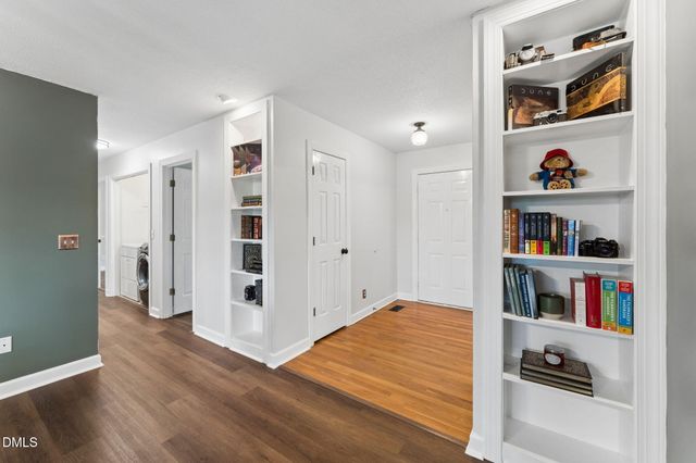 315 Acorn Drive, Sanford, NC 27330