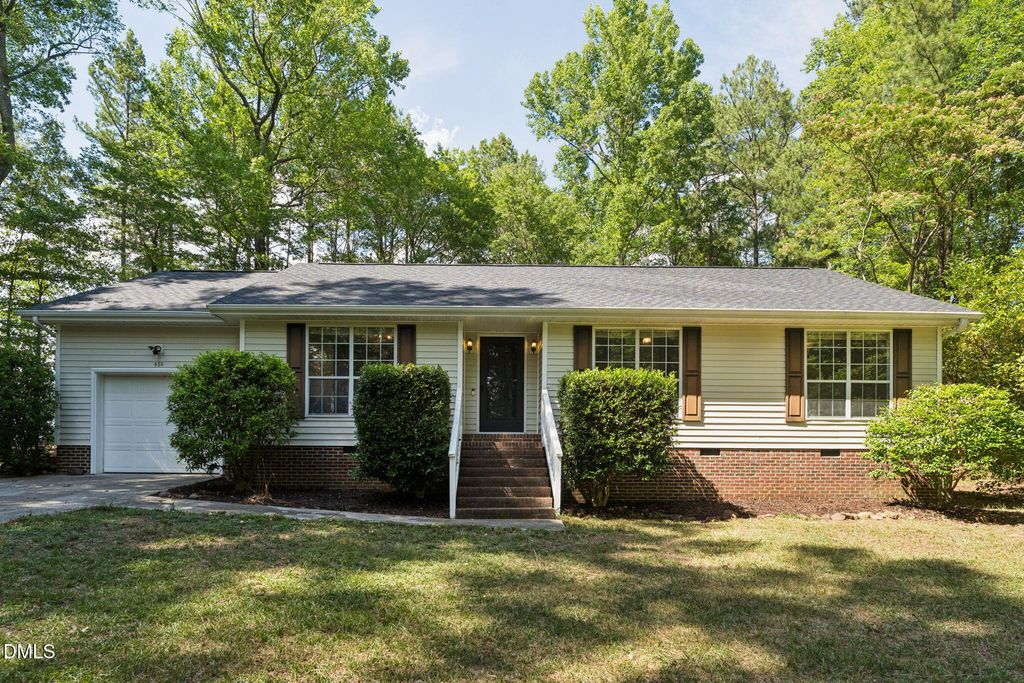 315 Acorn Drive, Sanford, NC 27330