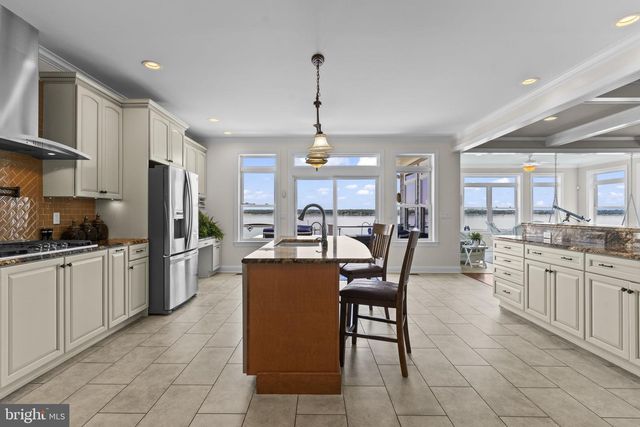 24814 HALF PONE POINT RD, Hollywood, MD 20636