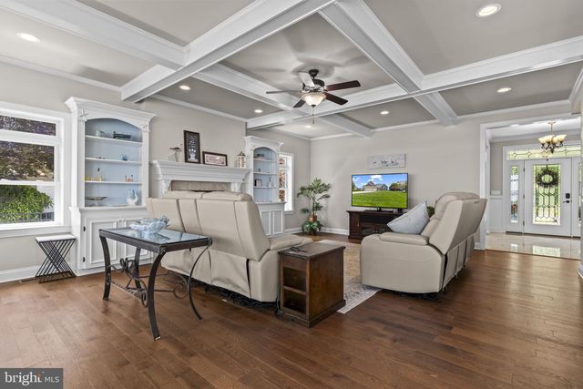 24814 HALF PONE POINT RD, Hollywood, MD 20636