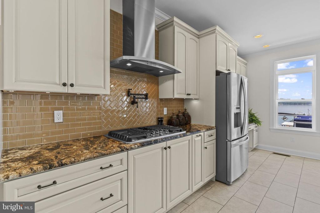 Image 19 of property listing at 24814 HALF PONE POINT RD, Hollywood, MD 20636