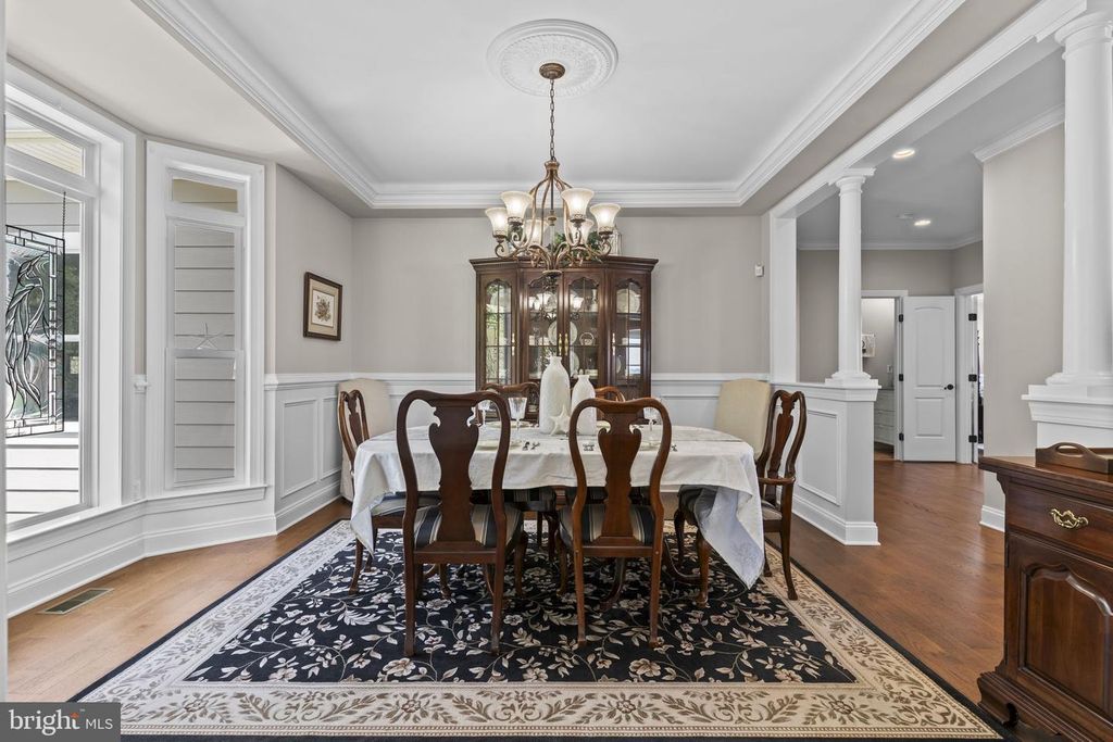 Image 22 of property listing at 24814 HALF PONE POINT RD, Hollywood, MD 20636