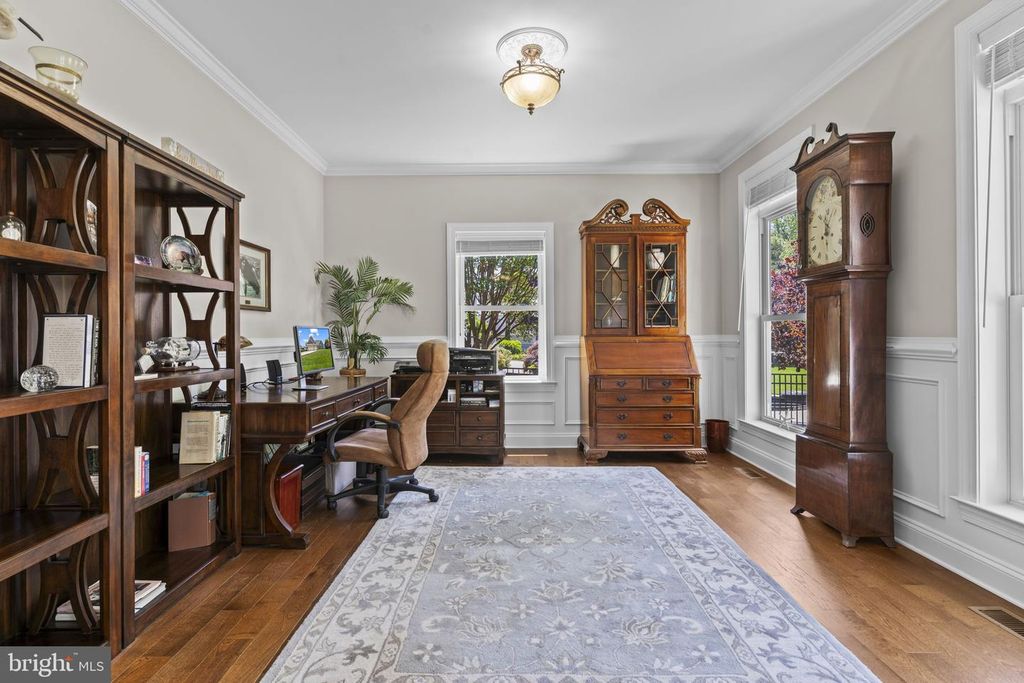 Image 4 of property listing at 24814 HALF PONE POINT RD, Hollywood, MD 20636