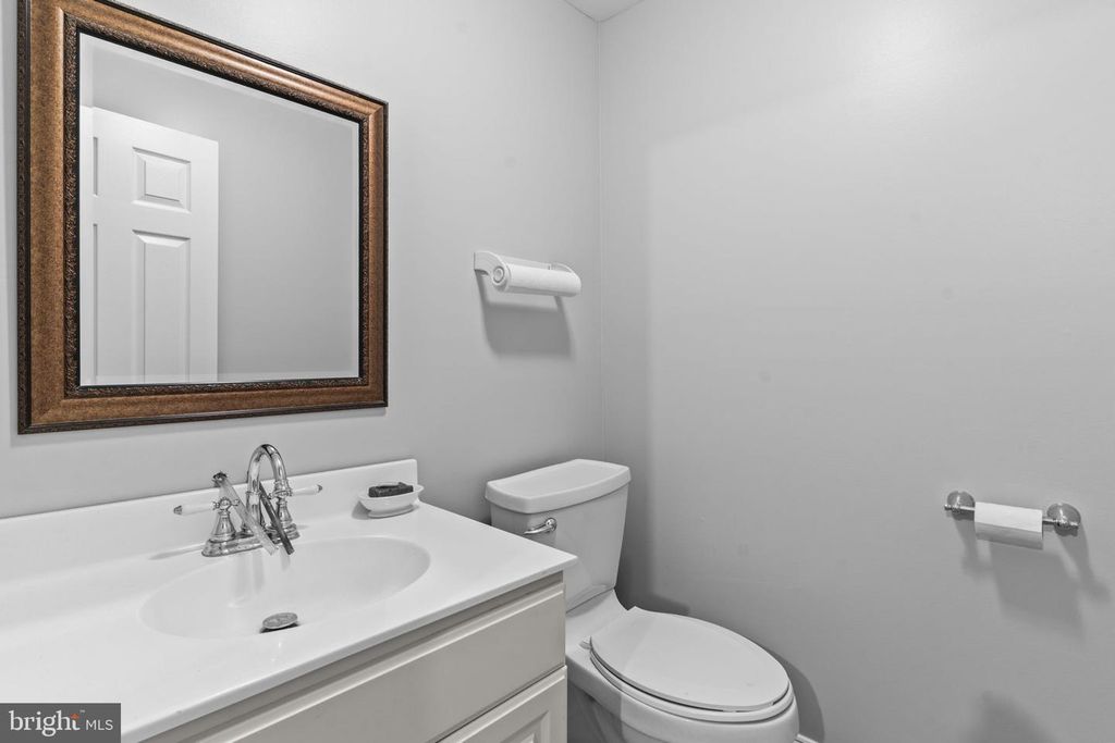 Image 46 of property listing at 24814 HALF PONE POINT RD, Hollywood, MD 20636
