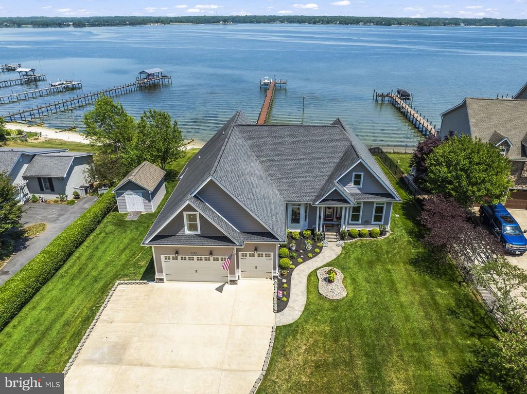 Image 63 of property listing at 24814 HALF PONE POINT RD, Hollywood, MD 20636