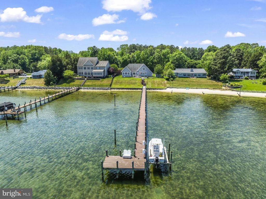Image 70 of property listing at 24814 HALF PONE POINT RD, Hollywood, MD 20636