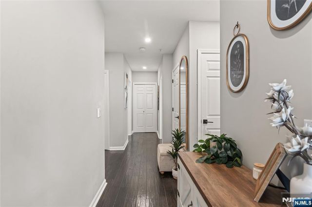 226 The Promenade, Edgewater, NJ 07020