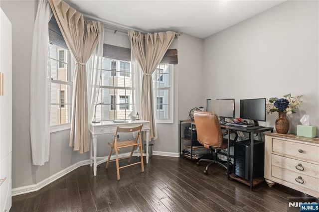 226 The Promenade, Edgewater, NJ 07020