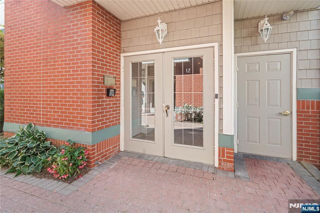 226 The Promenade, Edgewater, NJ 07020