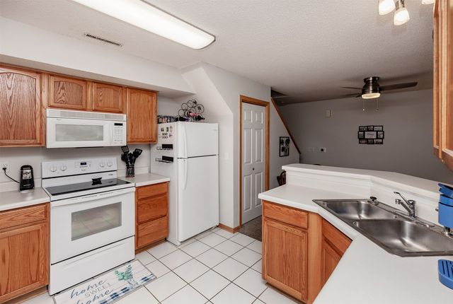 3701 Brook Ridge Court 603, Des Moines, IA 50317