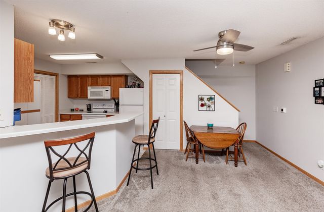3701 Brook Ridge Court 603, Des Moines, IA 50317