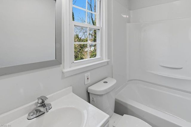 1317 Andrews BLVD, Hampton, VA 23669