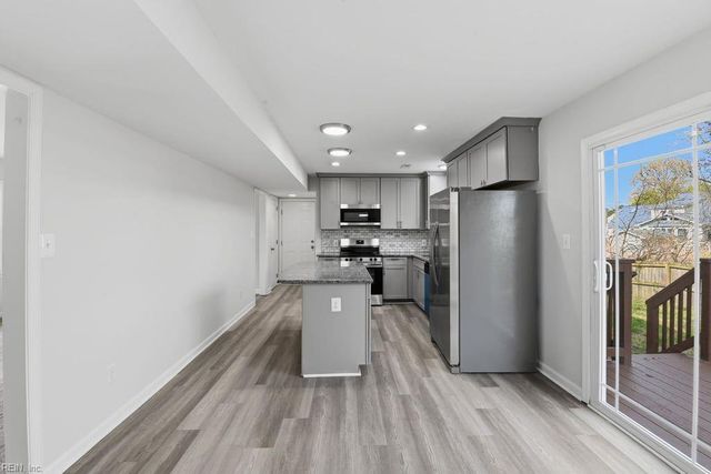 1317 Andrews BLVD, Hampton, VA 23669