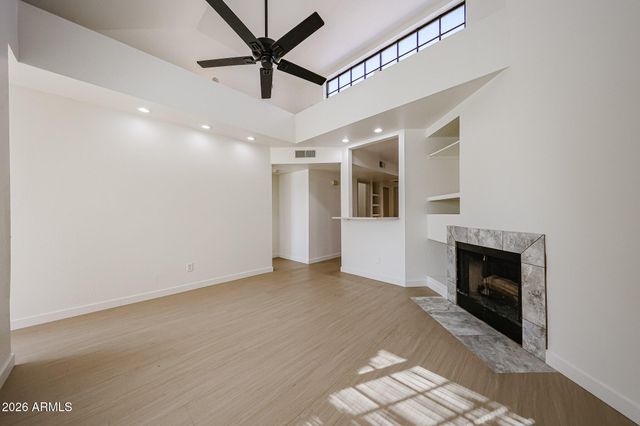 1126 W ELLIOT Road 2040, Chandler, AZ 85224