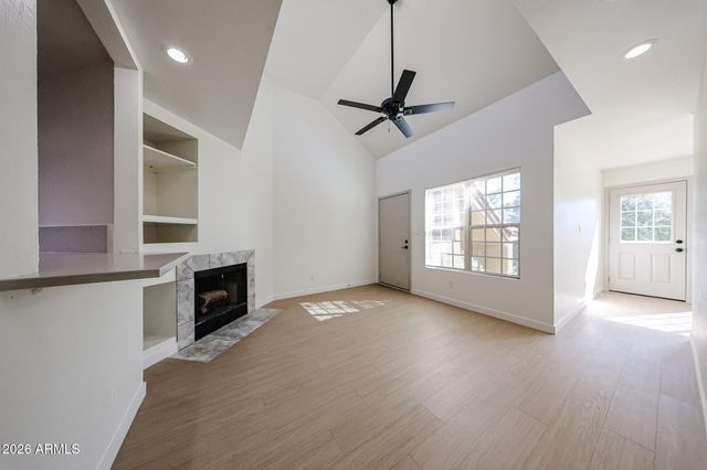 1126 W ELLIOT Road 2040, Chandler, AZ 85224